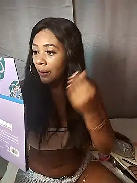 PerlaZultana online show from April 13, 2026, 3:16 pm