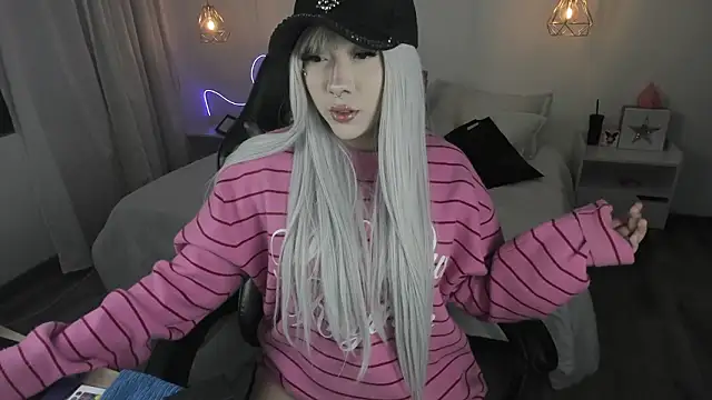 Noahcryptic online show from February 17, 2026, 6:00 am