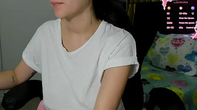 milk candy18 online show from December 21, 2025, 10:50 am