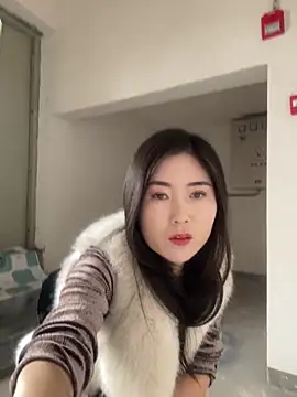 xtt1689999 online show from November 6, 2025, 3:21 am