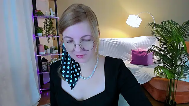 YourUniverser online show from October 8, 2025, 4:14 am