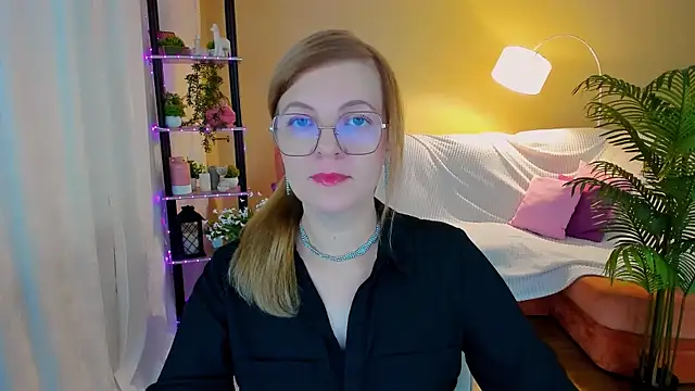 YourUniverser online show from October 5, 2025, 4:14 am