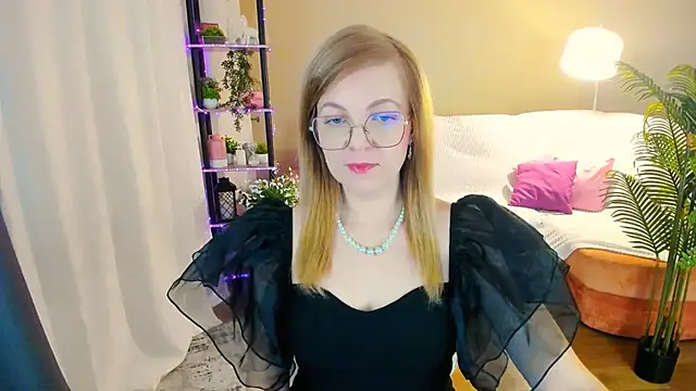 YourUniverser online show from October 20, 2025, 4:14 am