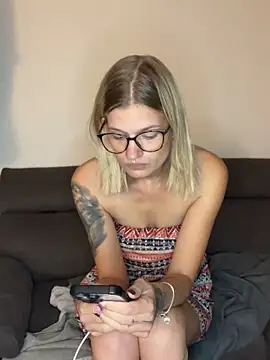 Snapshot of Lesamantssexy chatting on October 11, 2025, 6:53 pm Lesamantssexy online show from October 11, 2025, 6:53 pm