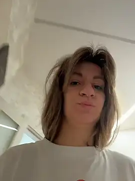 EvvaMur online show from March 26, 2026, 1:48 am