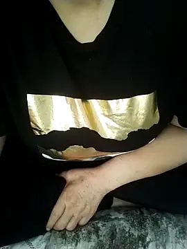 zerdaliii online show from March 3, 2026, 1:51 pm