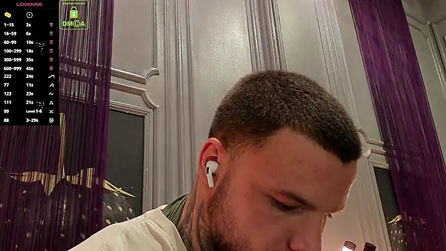 OliverSport online show from December 3, 2025, 11:20 am