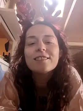 Snapshot of marijacucu chatting on October 29, 2025, 11:53 am marijacucu online show from October 29, 2025, 11:53 am