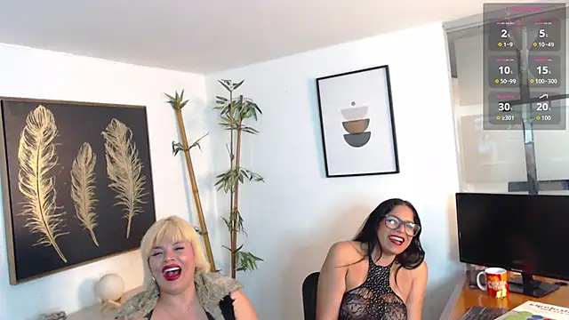 EvaMontenegro online show from December 22, 2025, 6:13 am