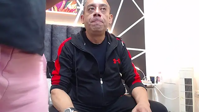 Snapshot of GabrielandAbigail chatting on February 7, 2026, 3:31 pm GabrielandAbigail online show from February 7, 2026, 3:31 pm