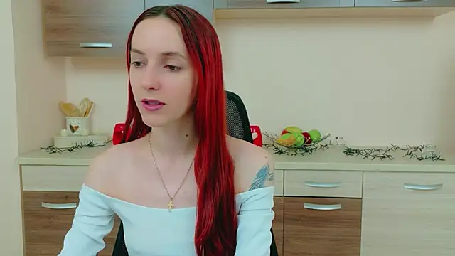 Julia Jae online show from April 18, 2026, 5:43 am