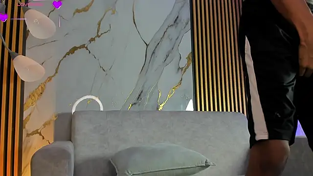 Snapshot of JulienSaint chatting on February 25, 2026, 11:43 am JulienSaint online show from February 25, 2026, 11:43 am