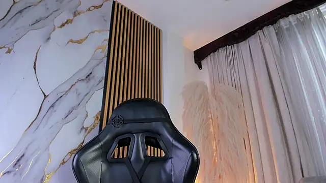 Snapshot of JulienSaint chatting on February 10, 2026, 6:18 pm JulienSaint online show from February 10, 2026, 6:18 pm