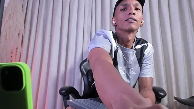 JulienSaint online show from March 31, 2026, 11:34 am