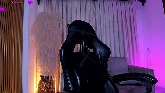 Snapshot of JulienSaint chatting on February 21, 2026, 11:34 am JulienSaint online show from February 21, 2026, 11:34 am