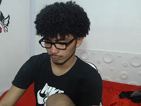 felipecams123 online show from September 25, 2025, 12:49 am