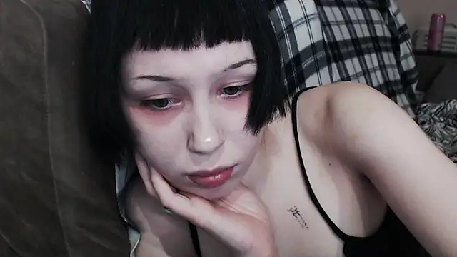 Snapshot of _LUCY_LAVE chatting on October 30, 2025, 4:33 am  LUCY LAVE online show from October 30, 2025, 4:33 am