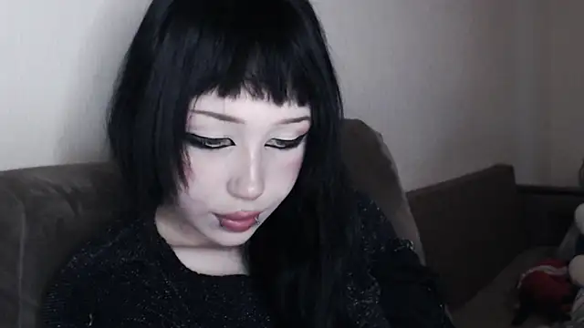 Snapshot of _LUCY_LAVE chatting on October 31, 2025, 7:49 am  LUCY LAVE online show from October 31, 2025, 7:49 am