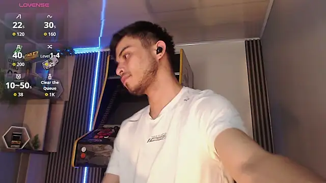 Bastian MCcormick online show from November 26, 2025, 1:44 pm