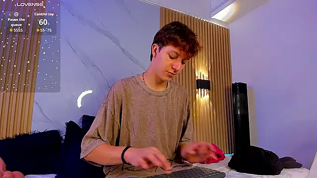 IM DAREN online show from September 30, 2025, 12:33 pm