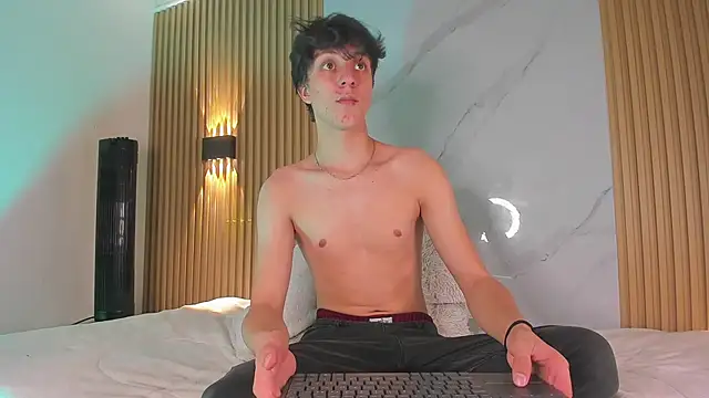 IM DAREN online show from November 28, 2025, 3:39 am