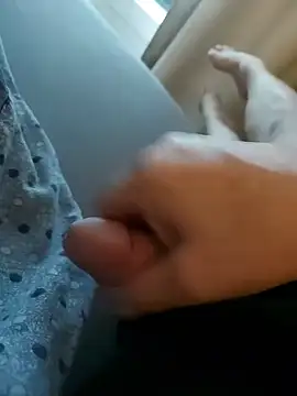 nikfu274 online show from September 17, 2025, 6:26 am