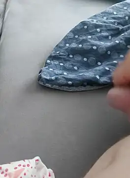 nikfu274 online show from October 5, 2025, 7:32 am