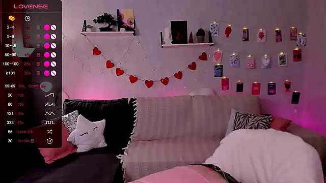 BellaCaress online show from March 4, 2026, 6:32 am