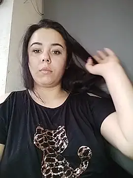 CutieMarine online show from December 5, 2025, 8:46 am