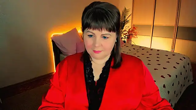 CrystaalStaar online show from April 23, 2026, 8:21 pm