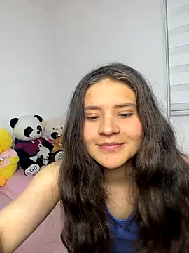 Emilyybennet  online show from September 17, 2025, 11:29 pm