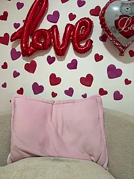 Snapshot of Emilyybennet_ chatting on February 17, 2026, 11:02 pm Emilyybennet online show from February 17, 2026, 11:02 pm