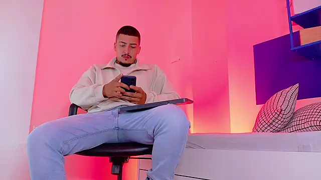 MrFox   online show from February 20, 2026, 11:34 am