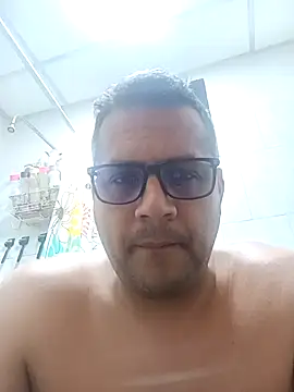 geimos36 online show from October 12, 2025, 7:59 pm