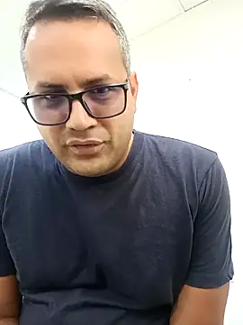 geimos36 online show from October 18, 2025, 6:32 pm