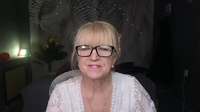 Sabina Ros online show from February 17, 2026, 7:49 am