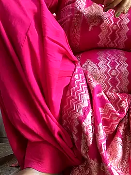 Snapshot of Love-pari077 chatting on February 15, 2026, 7:51 am Love-pari077 online show from February 15, 2026, 7:51 am