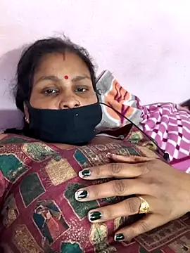 Snapshot of Love-pari077 chatting on February 5, 2026, 2:35 pm Love-pari077 online show from February 5, 2026, 2:35 pm