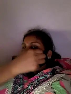 Love-pari077 online show from October 30, 2025, 8:12 am