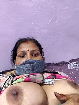 Love-pari077 online show from October 22, 2025, 3:11 pm