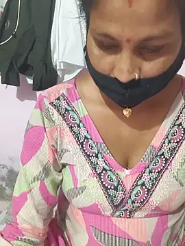 Love-pari077 online show from June 1, 2026, 3:22 pm