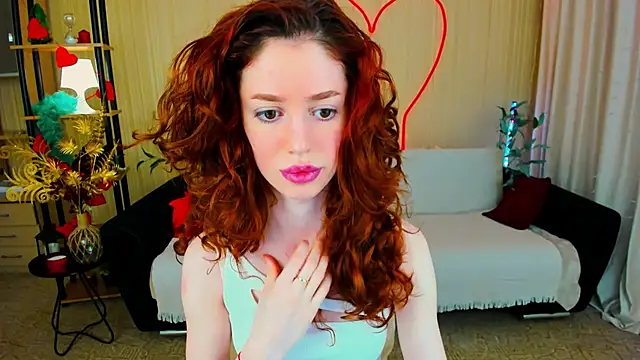 ChristinaConteeree online show from April 13, 2026, 3:21 am