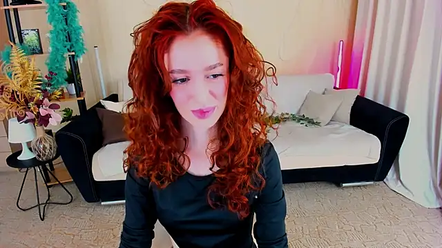 ChristinaConteeree online show from December 1, 2025, 7:26 pm