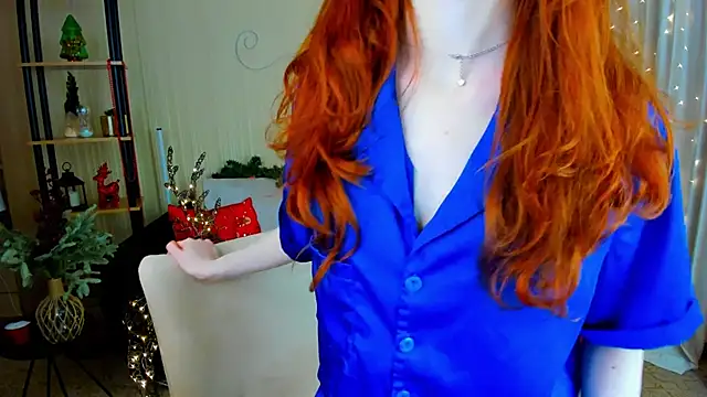 ChristinaConteeree online show from December 19, 2025, 1:24 pm