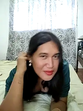 Snapshot of Romantic_Sabrina chatting on September 19, 2025, 1:20 am Romantic Sabrina online show from September 19, 2025, 1:20 am