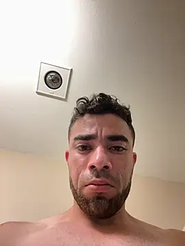 kelvin971011 online show from September 19, 2025, 6:28 am