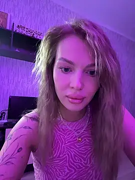 miss veroNika online show from April 3, 2026, 2:40 am