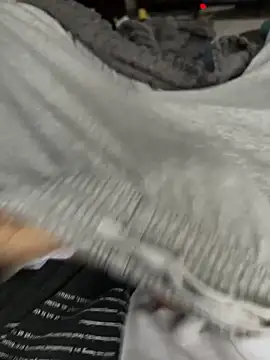 Snapshot of Frankieyyy1 chatting on November 28, 2025, 7:52 am Frankieyyy1 online show from November 28, 2025, 7:52 am