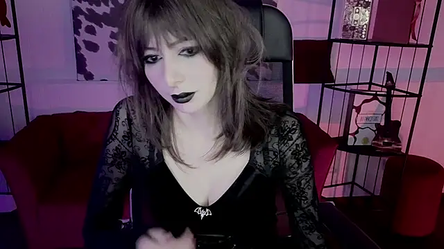 CrystallBloom online show from February 14, 2026, 7:25 pm