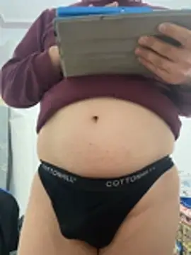 Snapshot of yellova chatting on February 13, 2026, 9:26 pm yellova online show from February 13, 2026, 9:26 pm